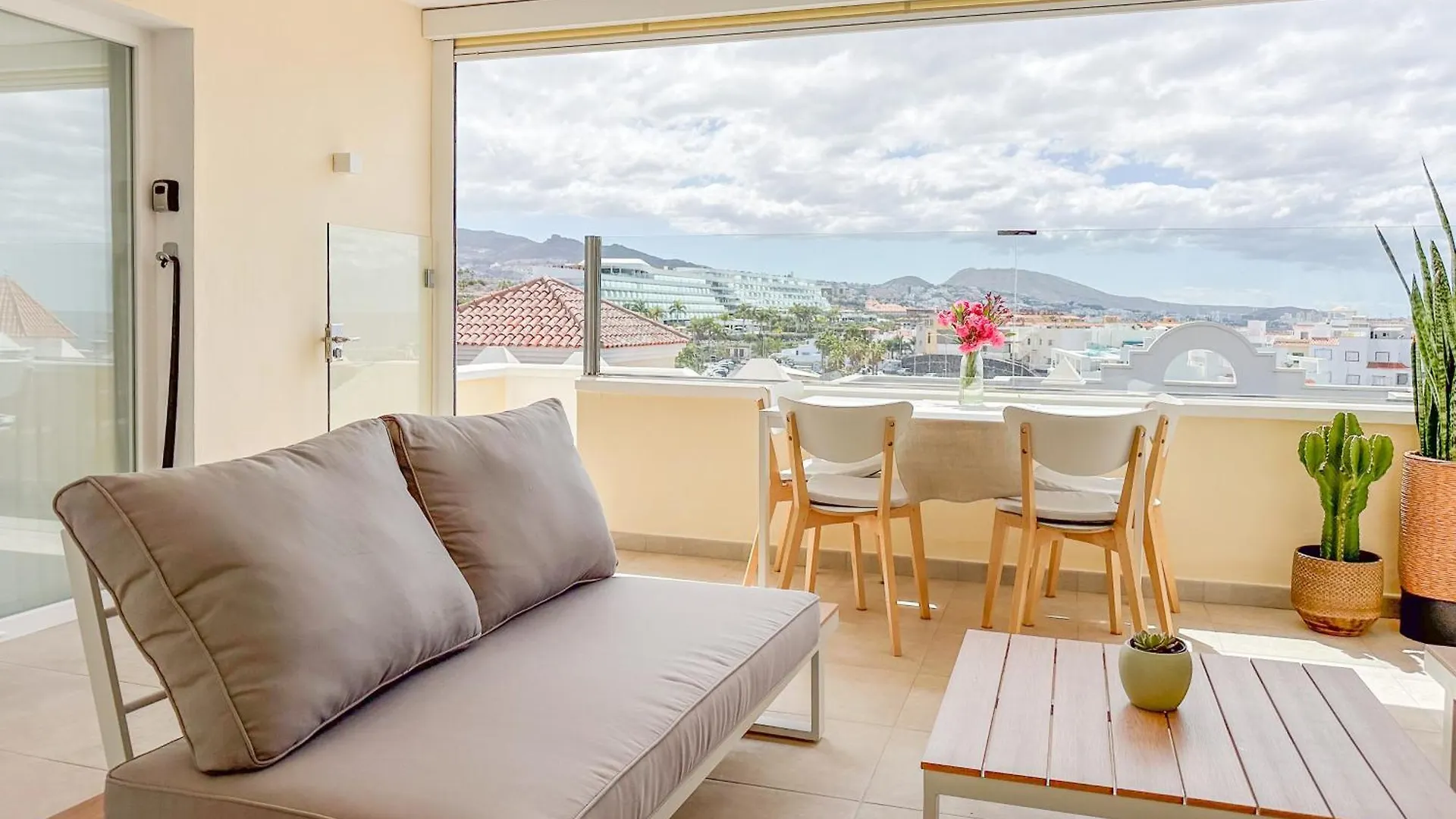 Oceano Residence La Caleta With Sea View & Terrace, 2B Costa Adeje  0*, Costa Adeje (Tenerife)